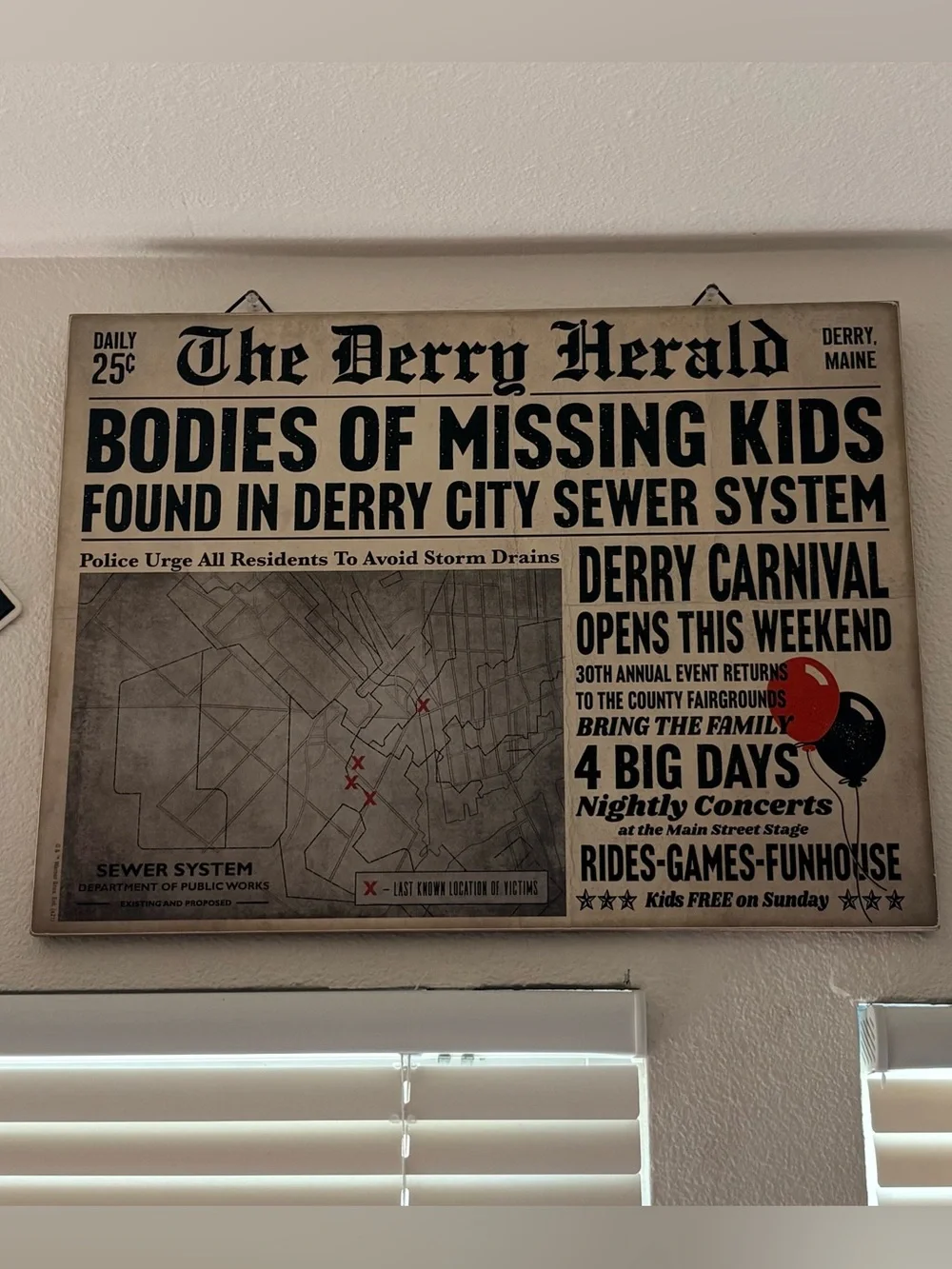 “Pennywise IT” Derry Newspaper Halloween Wall Decor